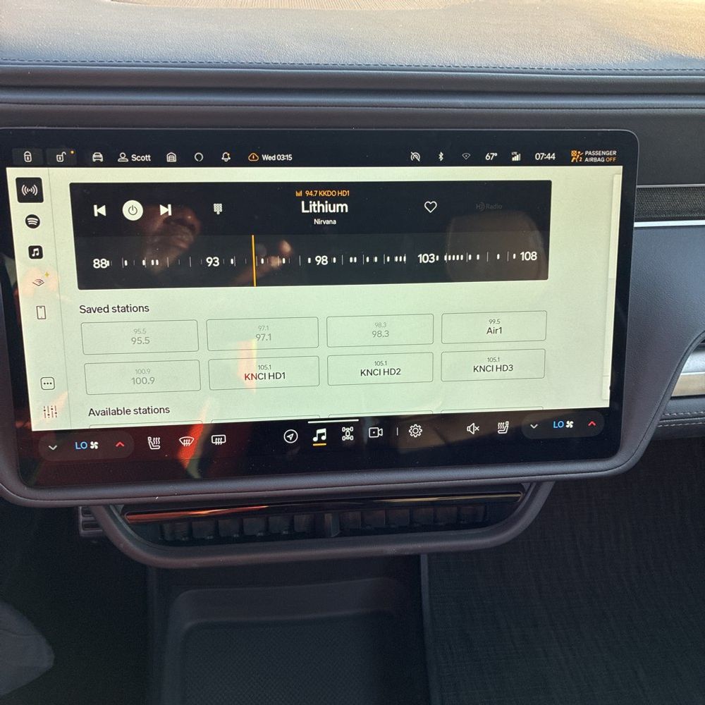 2023 Rivian R1S Adventure Quad-Motor