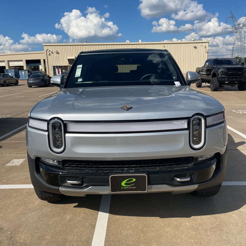 2022 Rivian R1S Launch Edition