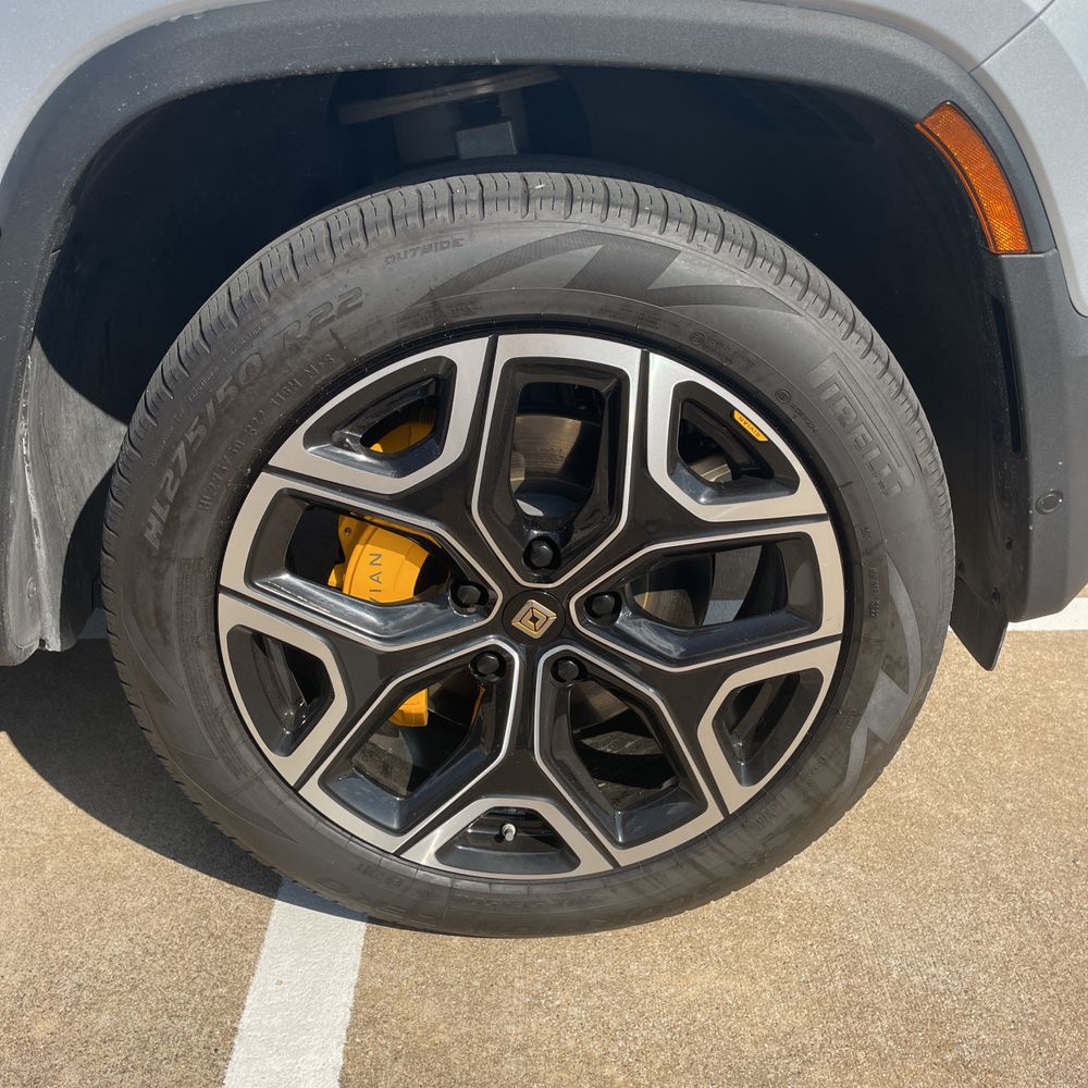 2022 Rivian R1S Launch Edition