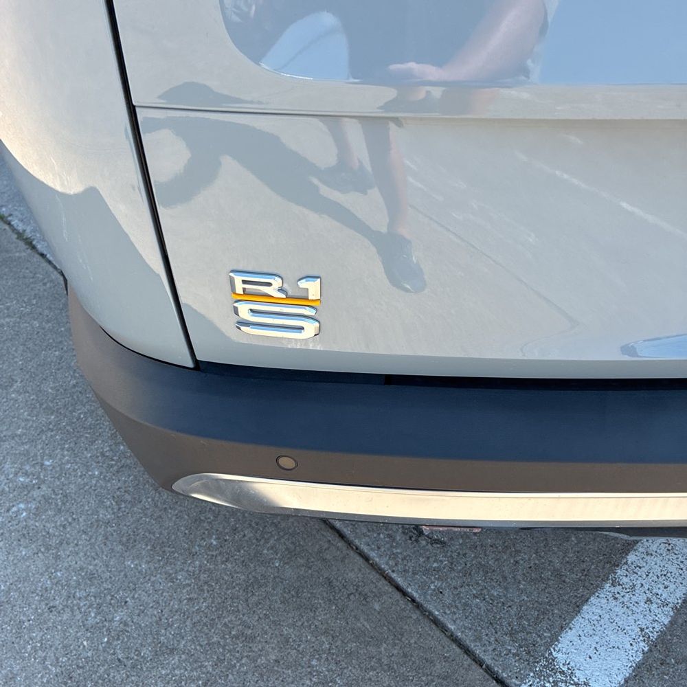 2023 Rivian R1S Launch Ed Quad-Motor