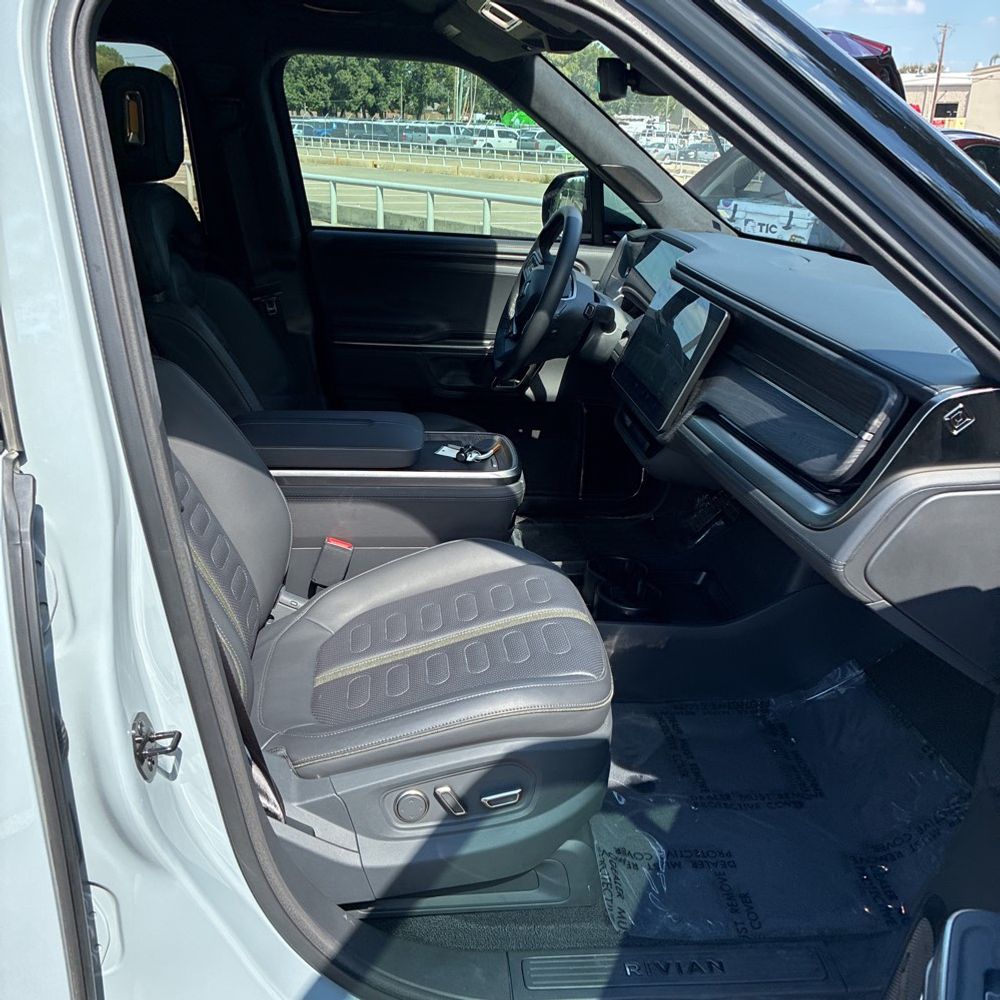 2023 Rivian R1S Launch Ed Quad-Motor