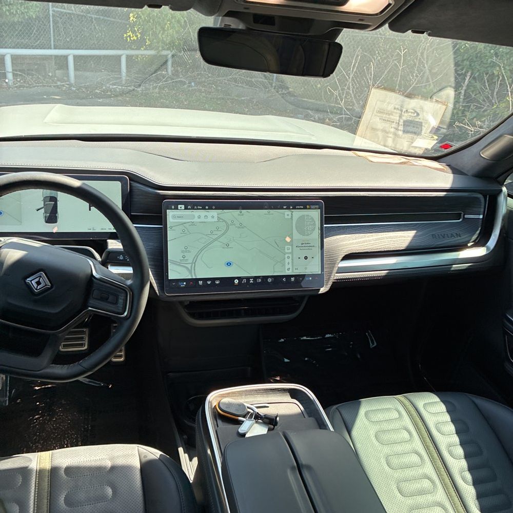 2023 Rivian R1S Launch Ed Quad-Motor
