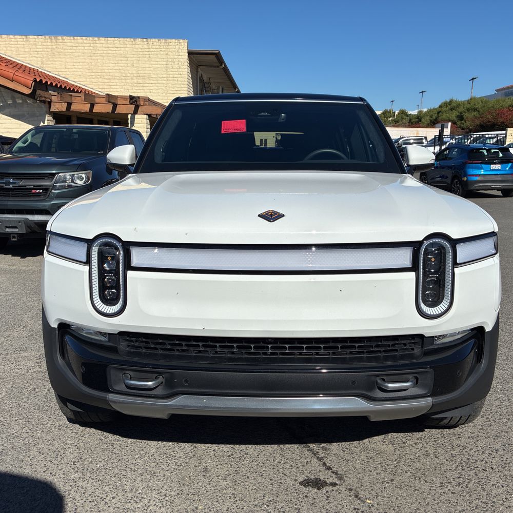 2023 Rivian R1S Adventure Dual-Motor
