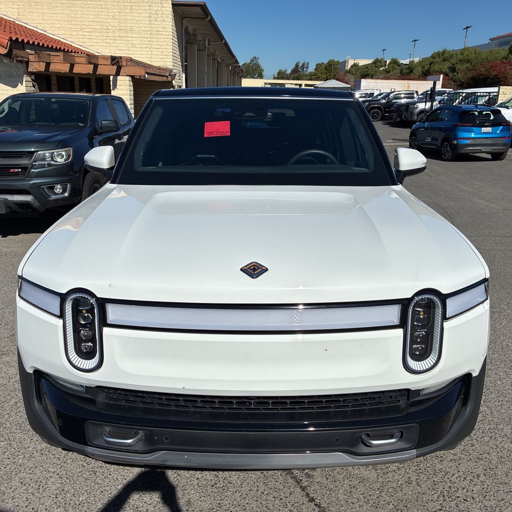 2023 Rivian R1S Adventure Dual-Motor