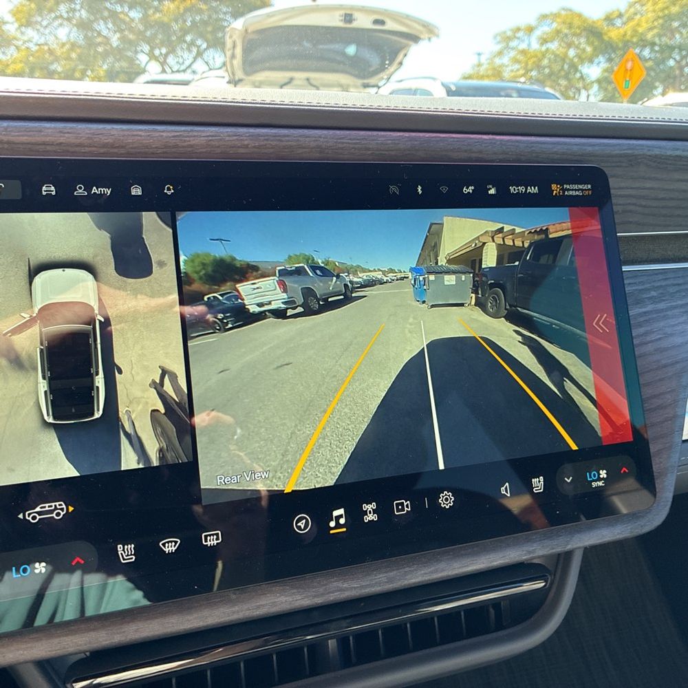2023 Rivian R1S Adventure Dual-Motor