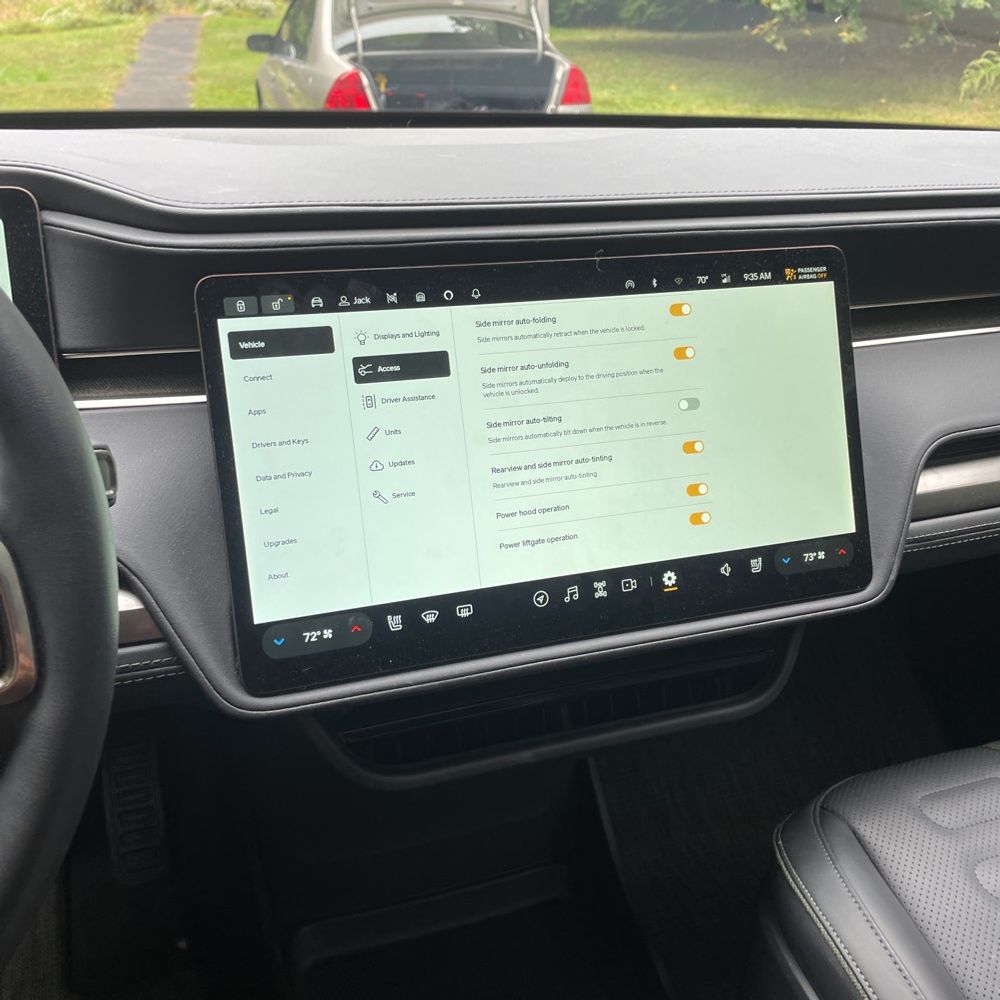 2025 Rivian R1S Adventure Dual-Motor