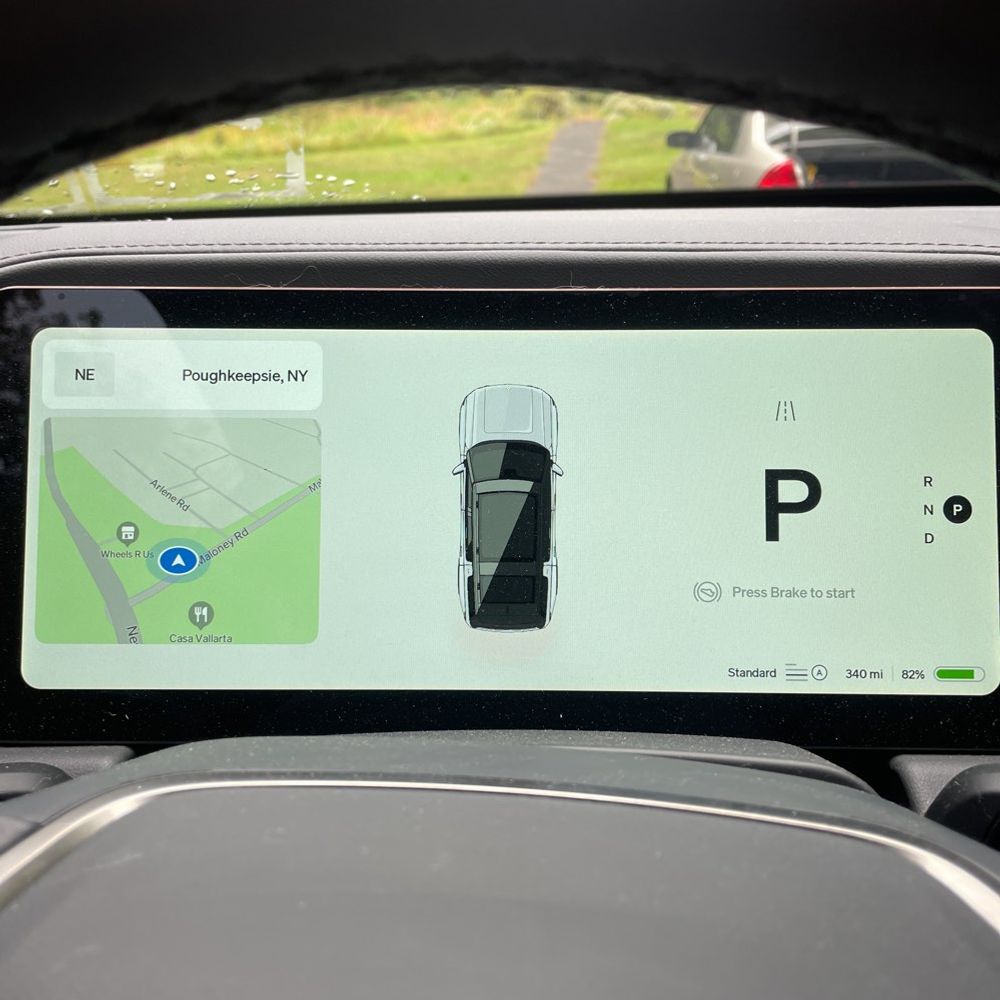 2025 Rivian R1S Adventure Dual-Motor