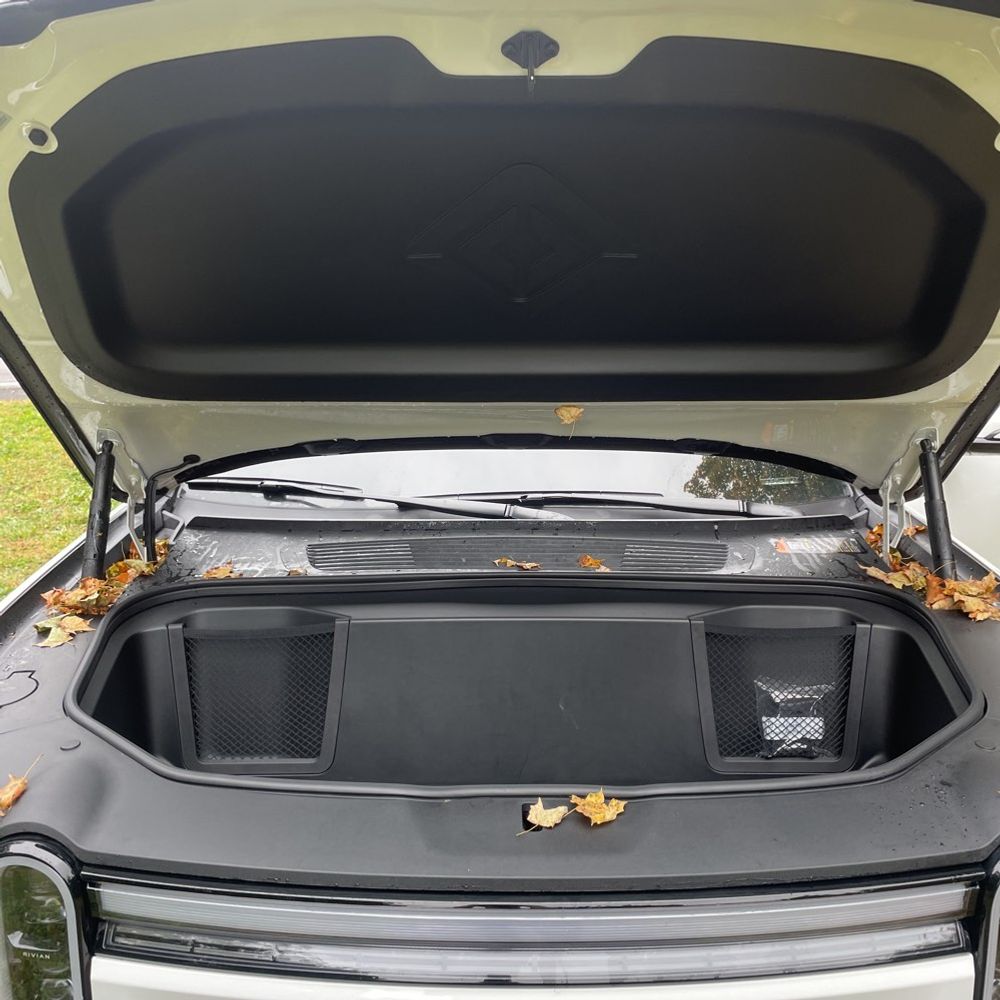 2025 Rivian R1S Adventure Dual-Motor