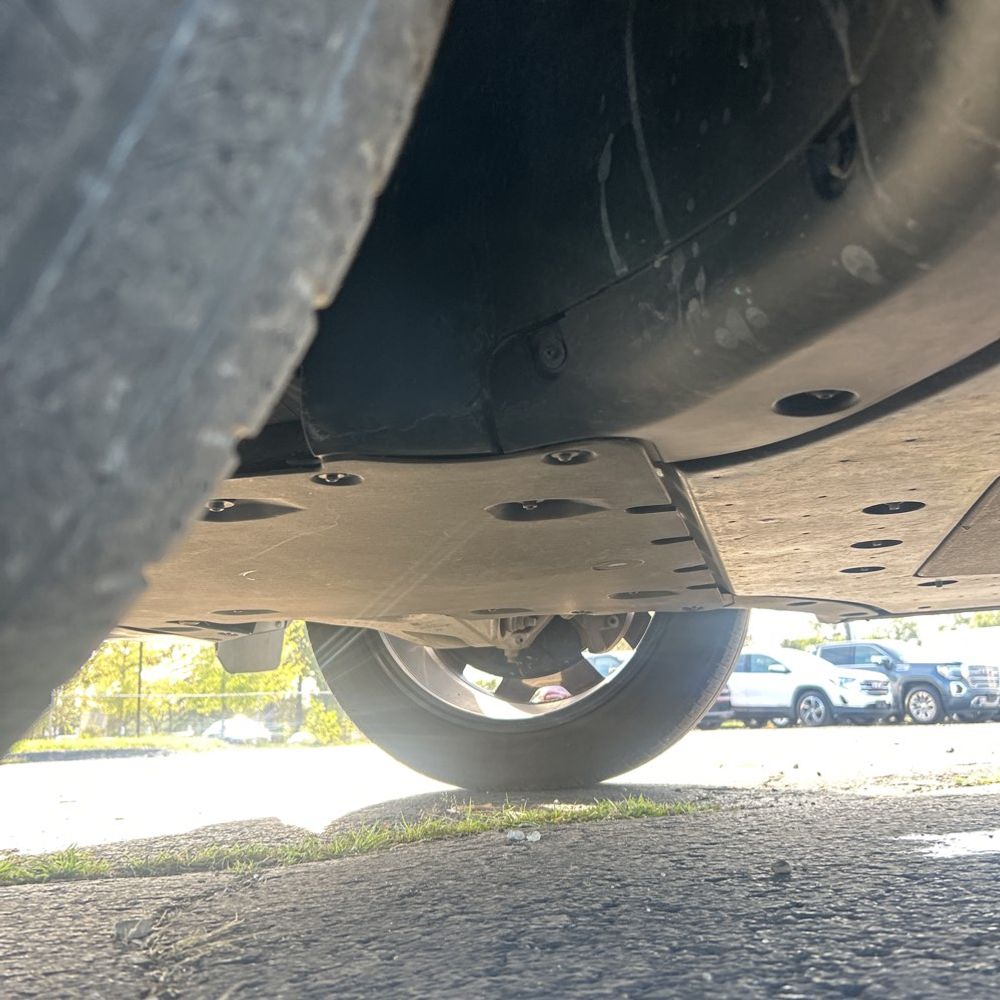 2024 Rivian R1S Adventure Dual-Motor