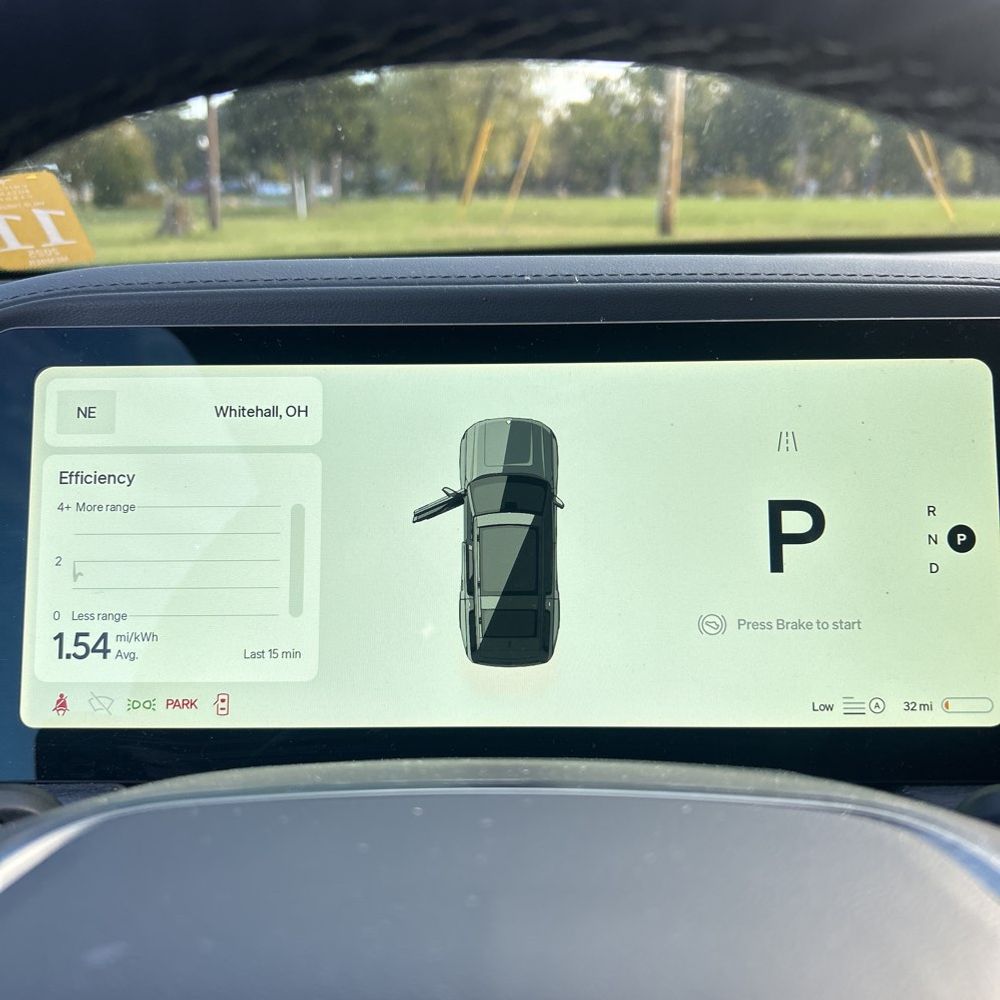 2024 Rivian R1S Adventure Dual-Motor