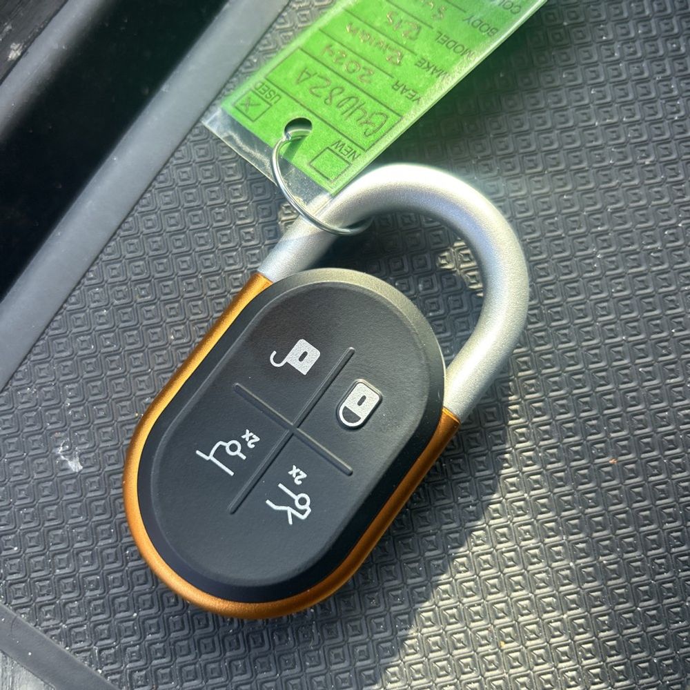 2024 Rivian R1S Adventure Dual-Motor