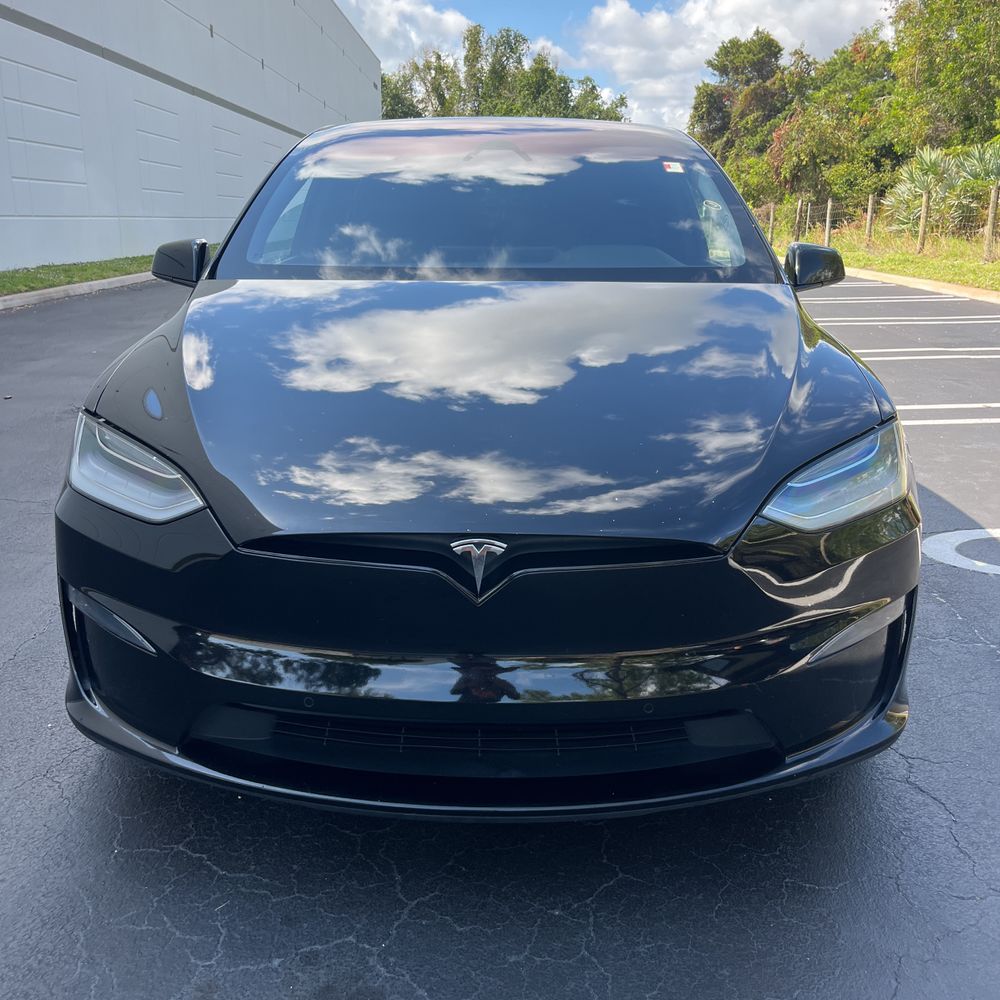 2022 Tesla Model X Plaid