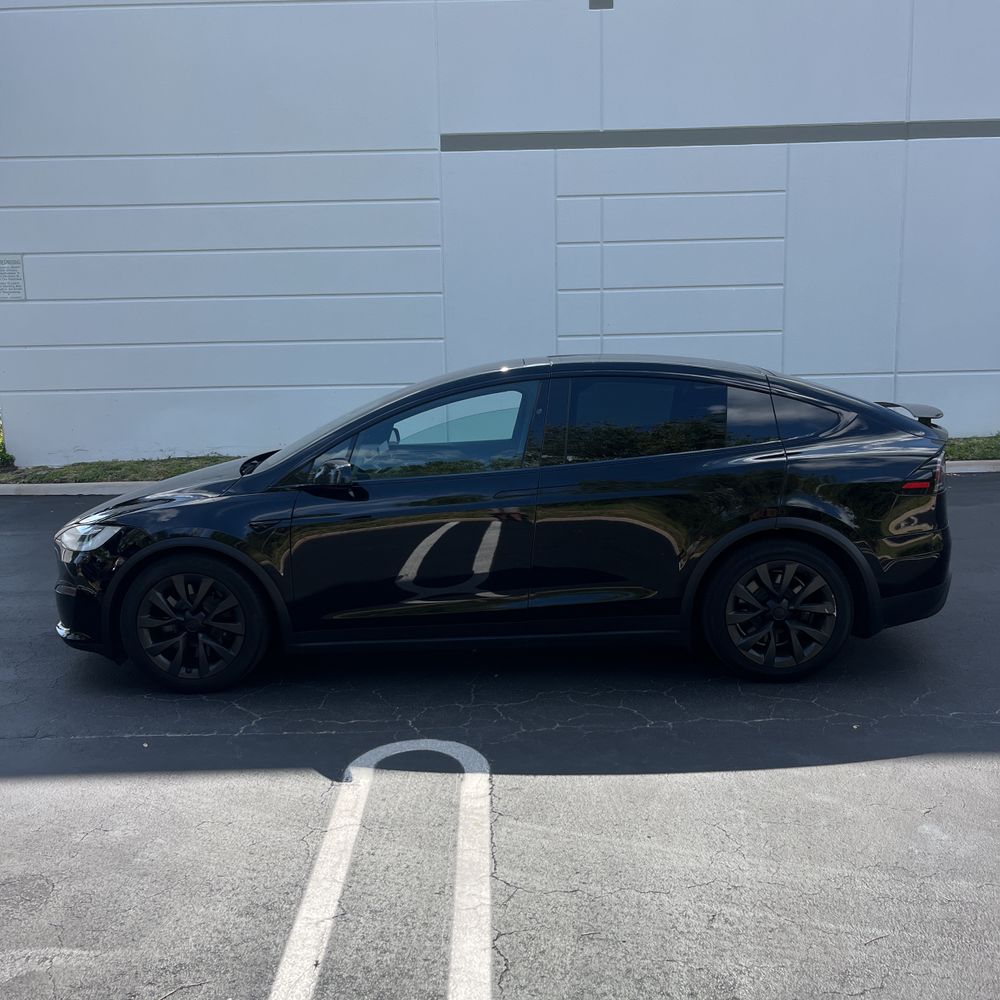 2022 Tesla Model X Plaid