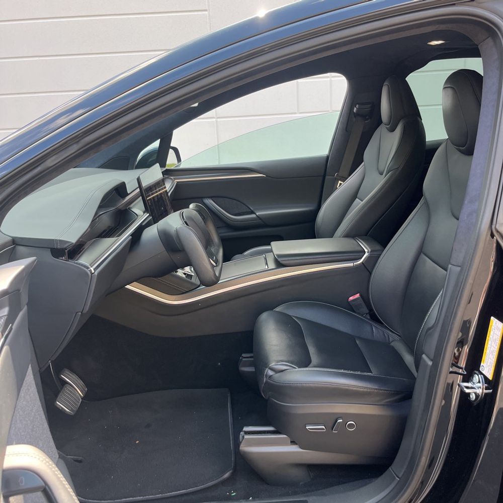 2022 Tesla Model X Plaid