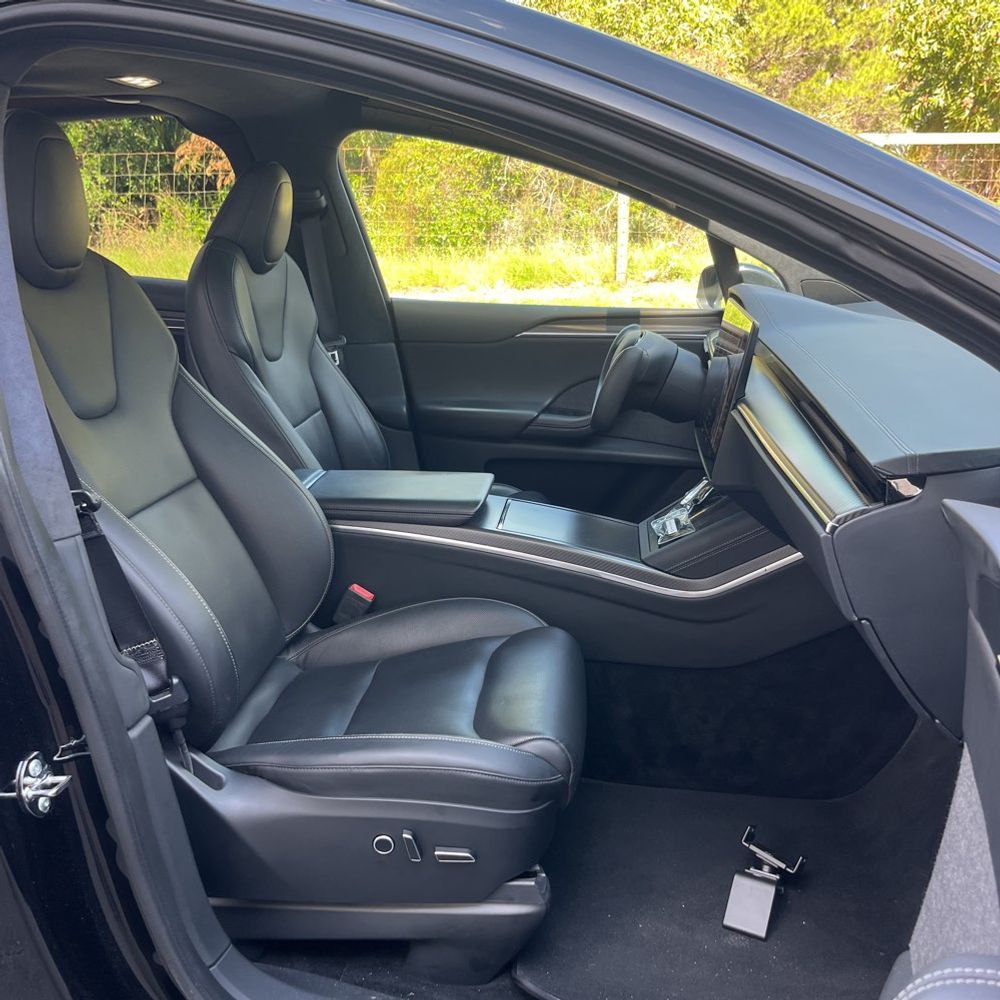 2022 Tesla Model X Plaid