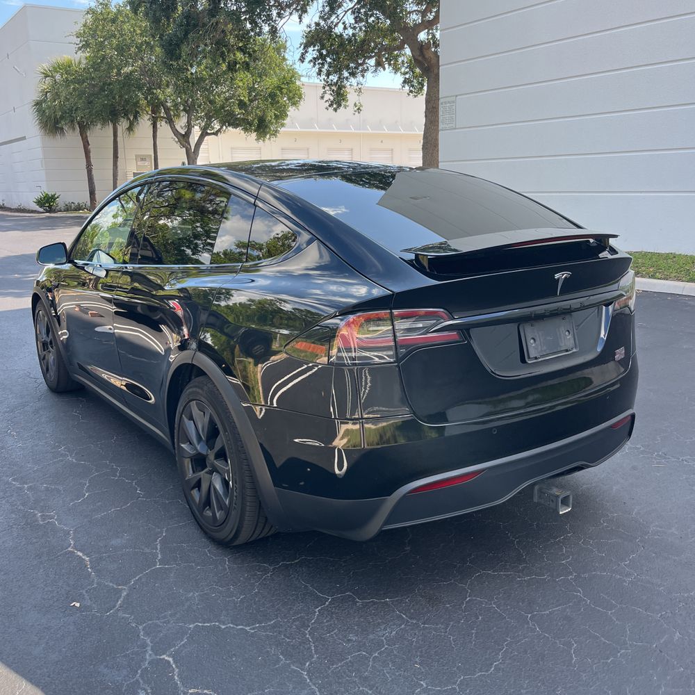 2022 Tesla Model X Plaid