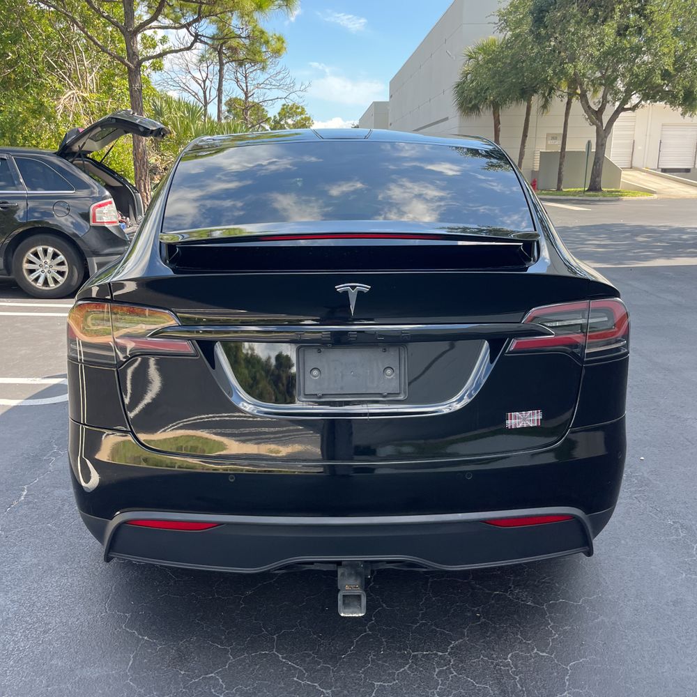 2022 Tesla Model X Plaid