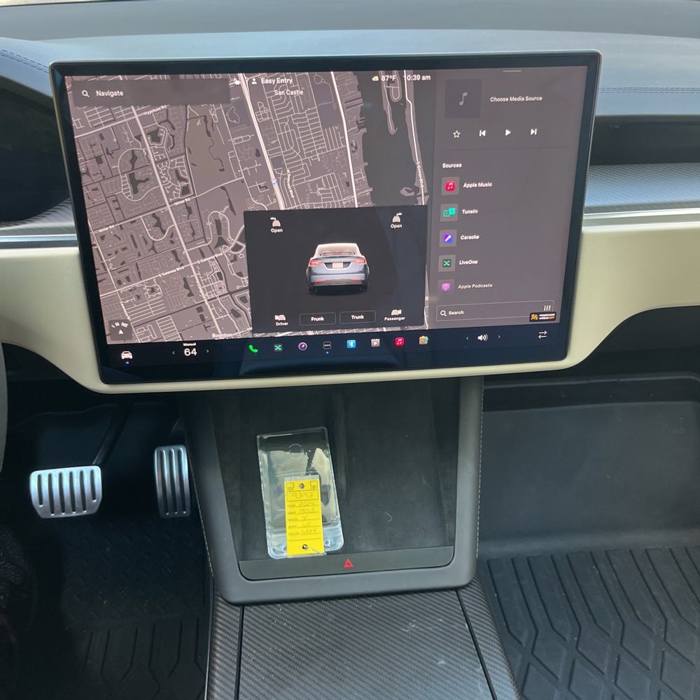 2024 Tesla Model X Plaid