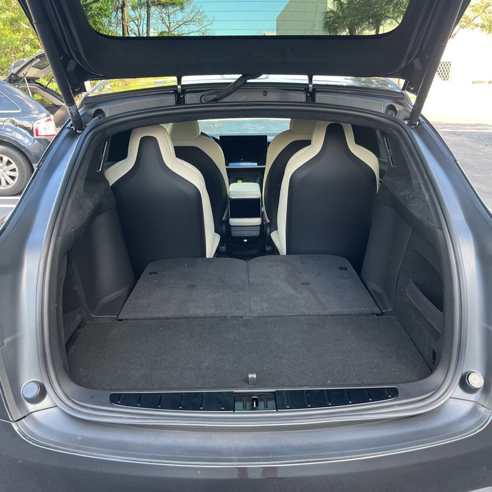 2024 Tesla Model X Plaid