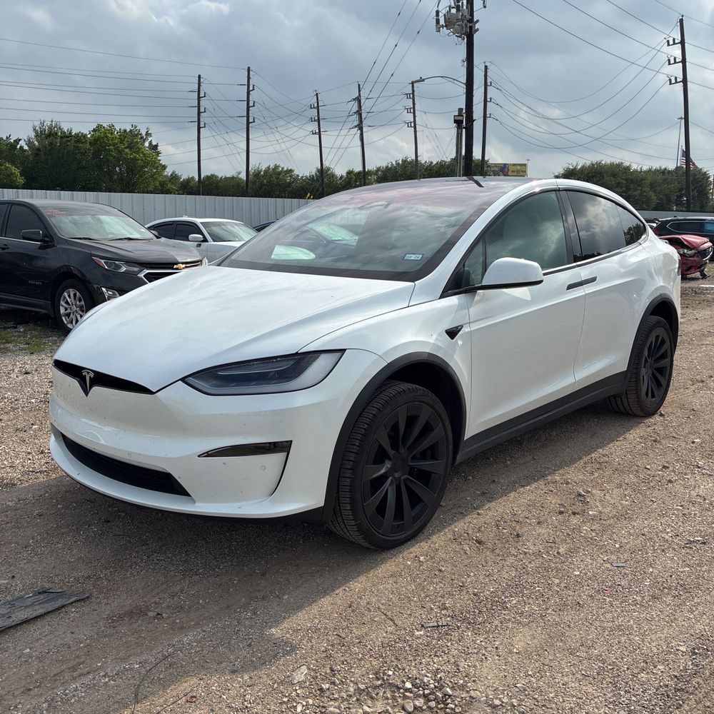 2022 Tesla Model X Base