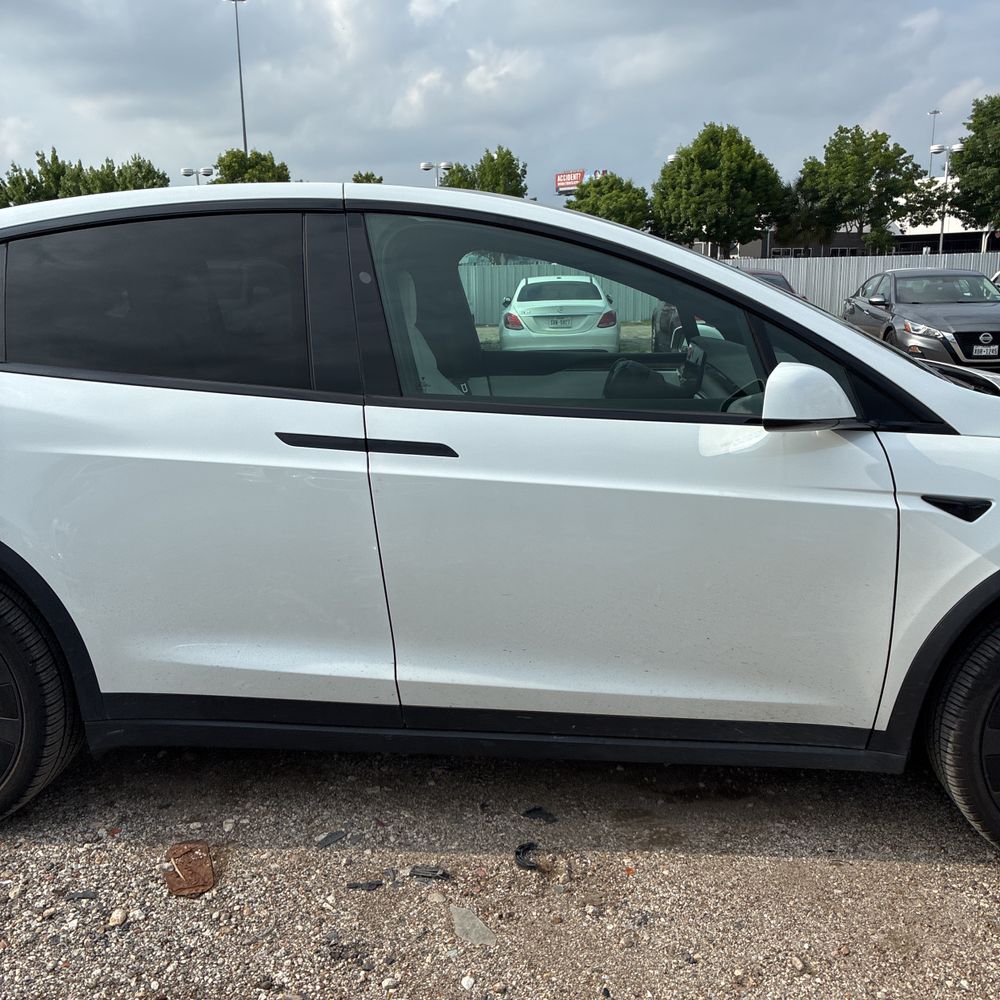 2022 Tesla Model X Base
