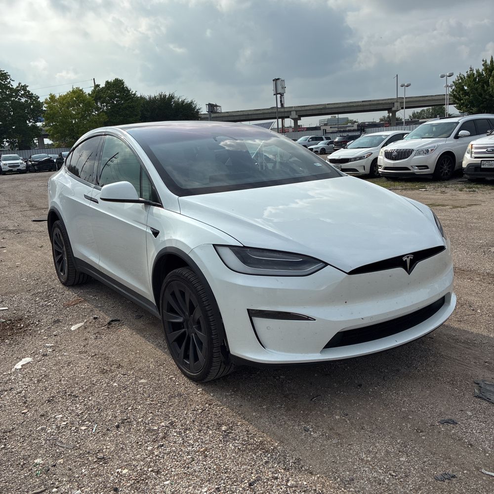 2022 Tesla Model X Base