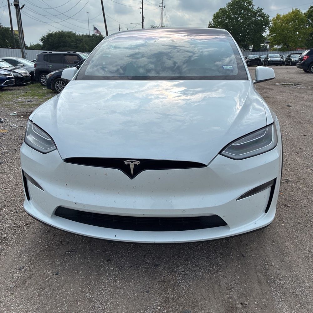 2022 Tesla Model X Base