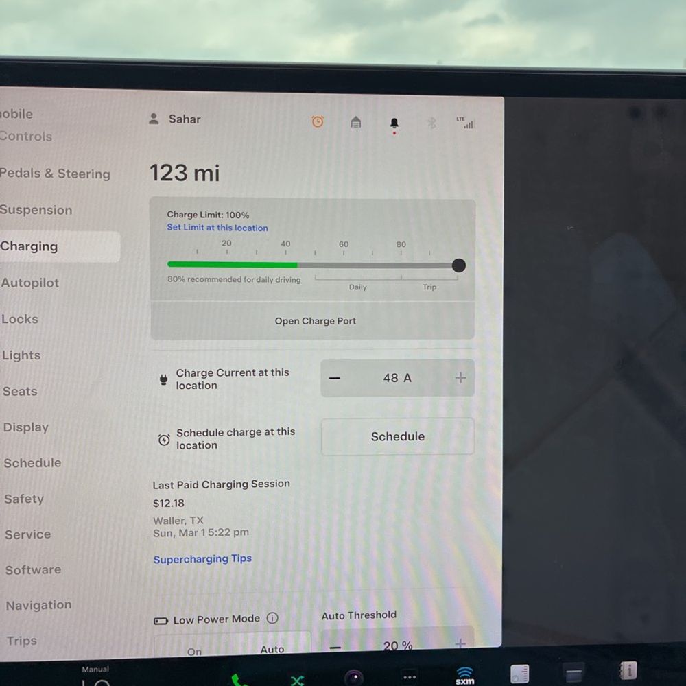 2022 Tesla Model X Base
