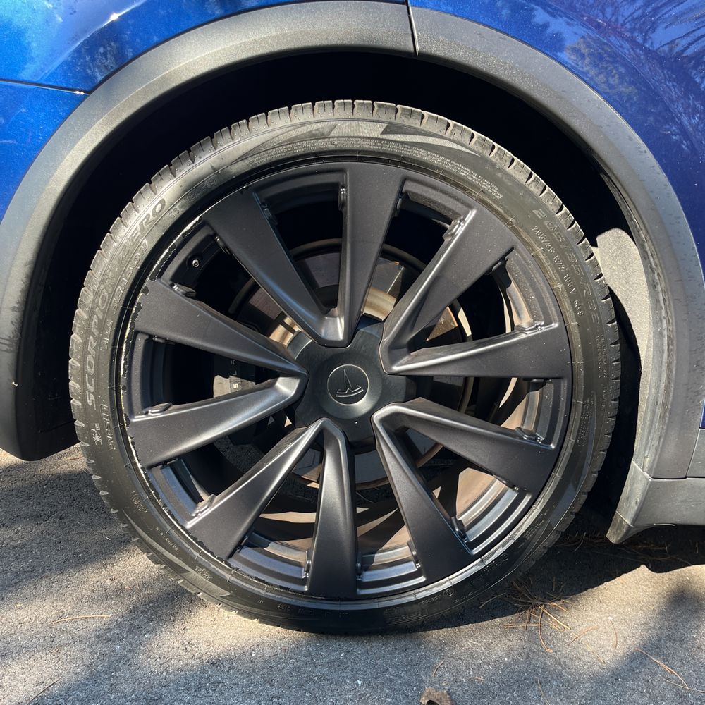2022 Tesla Model X Standard Range