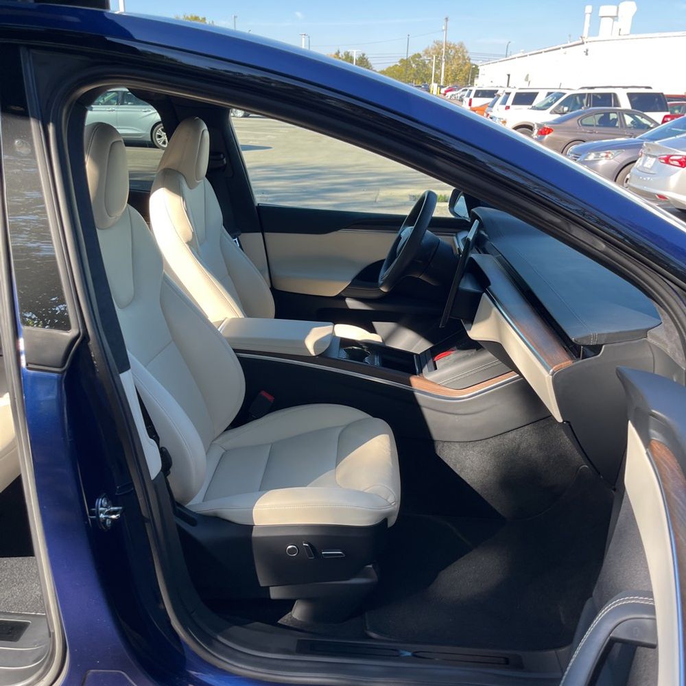 2022 Tesla Model X Standard Range