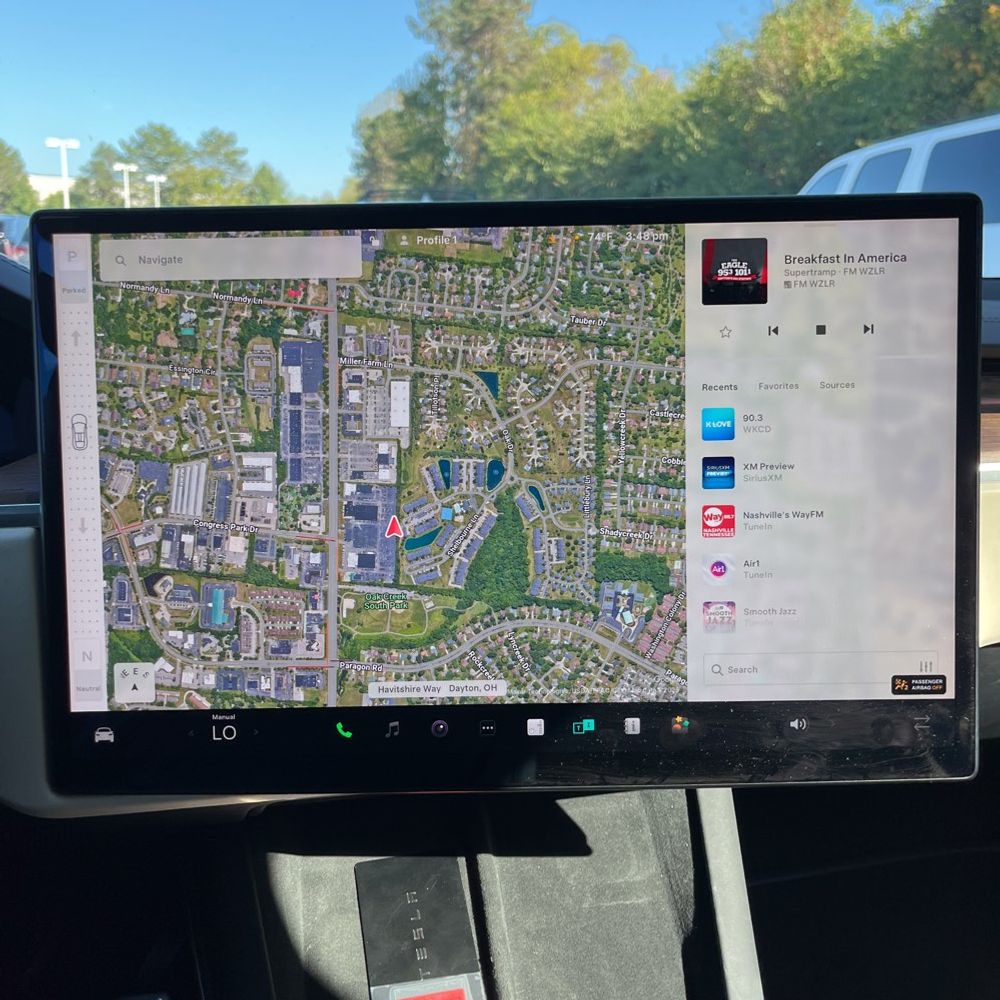 2022 Tesla Model X Standard Range