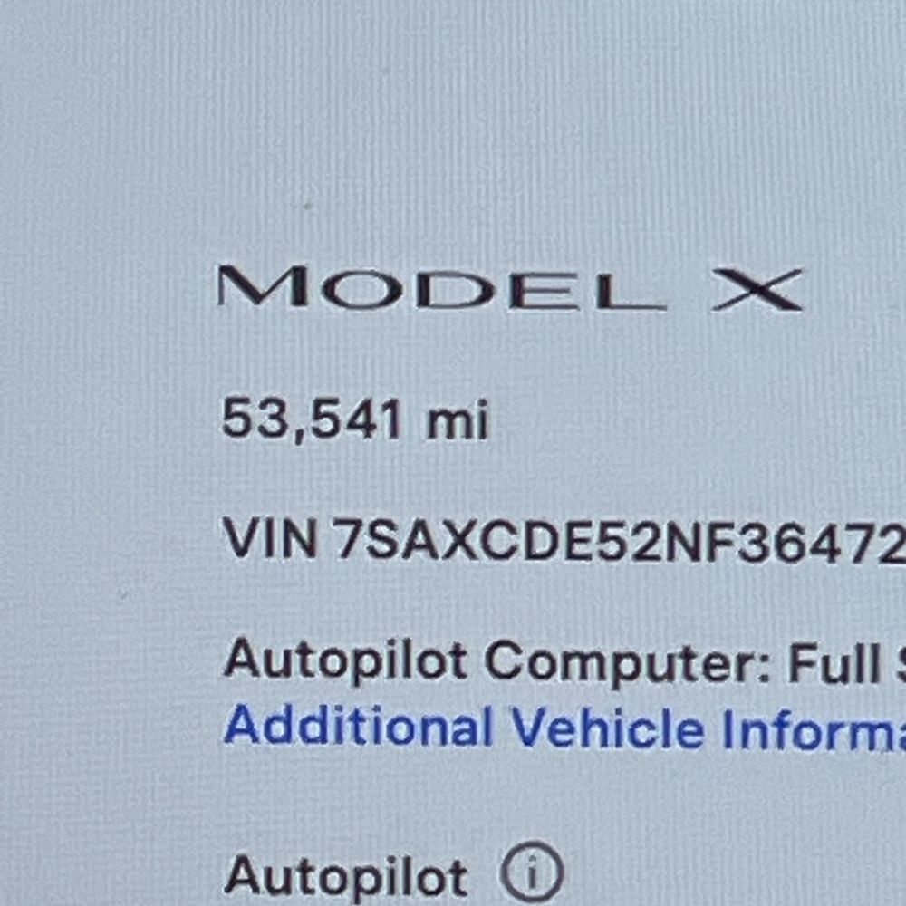 2022 Tesla Model X Standard Range