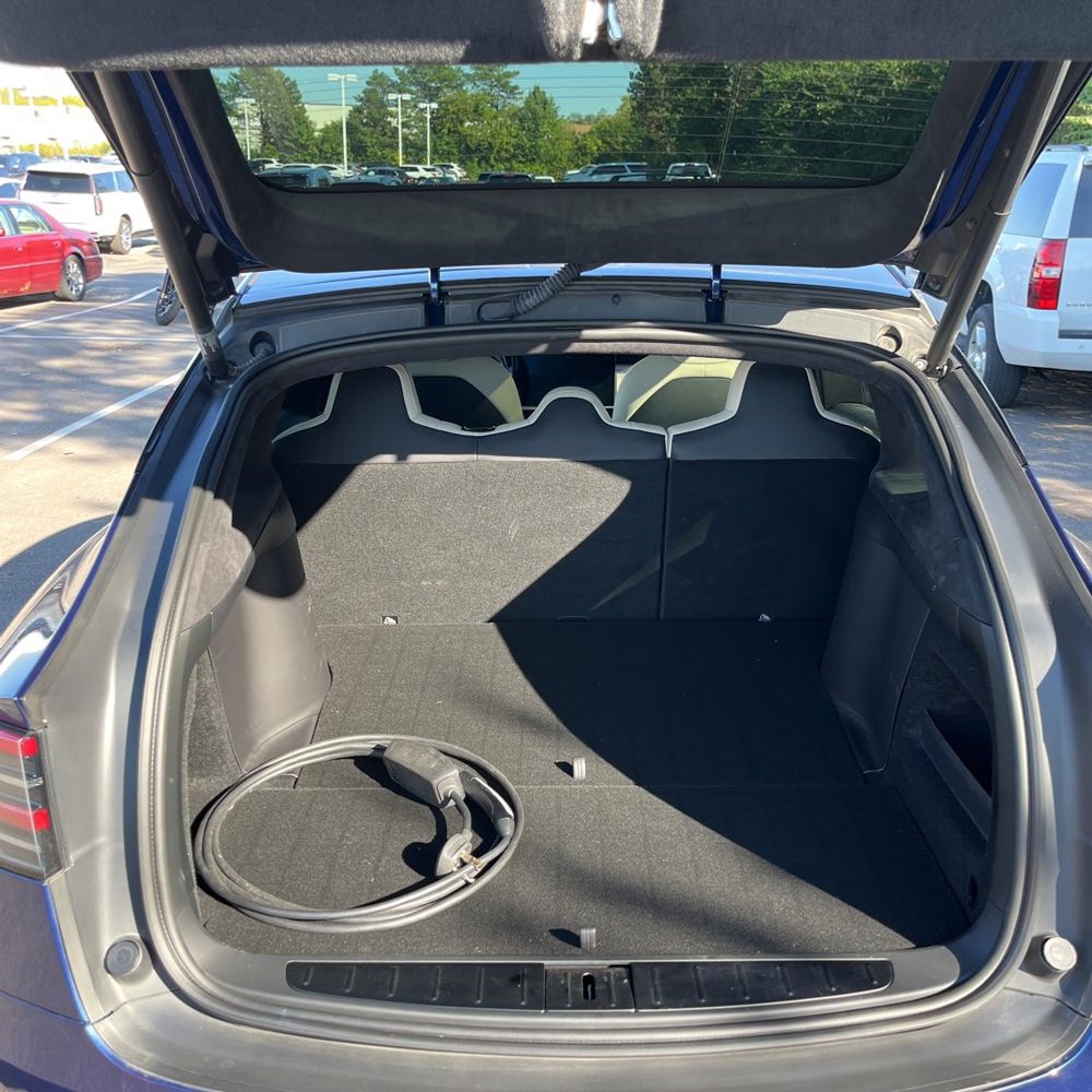 2022 Tesla Model X Standard Range
