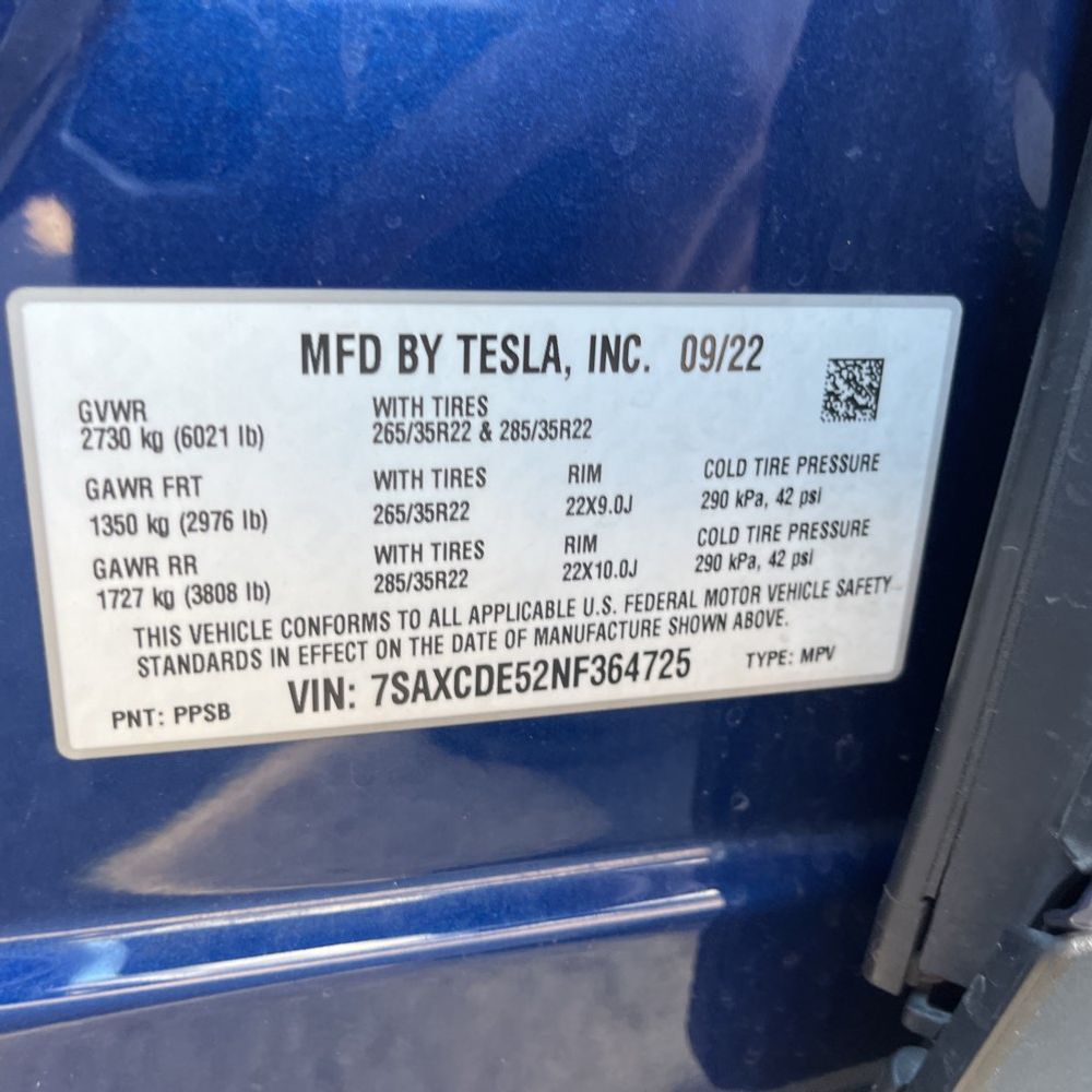 2022 Tesla Model X Standard Range