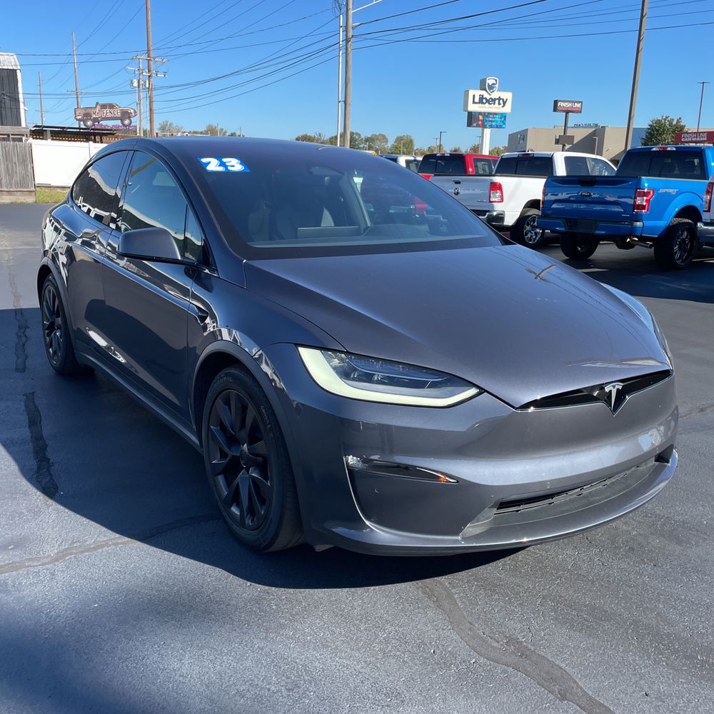 2023 Tesla Model X Long Range