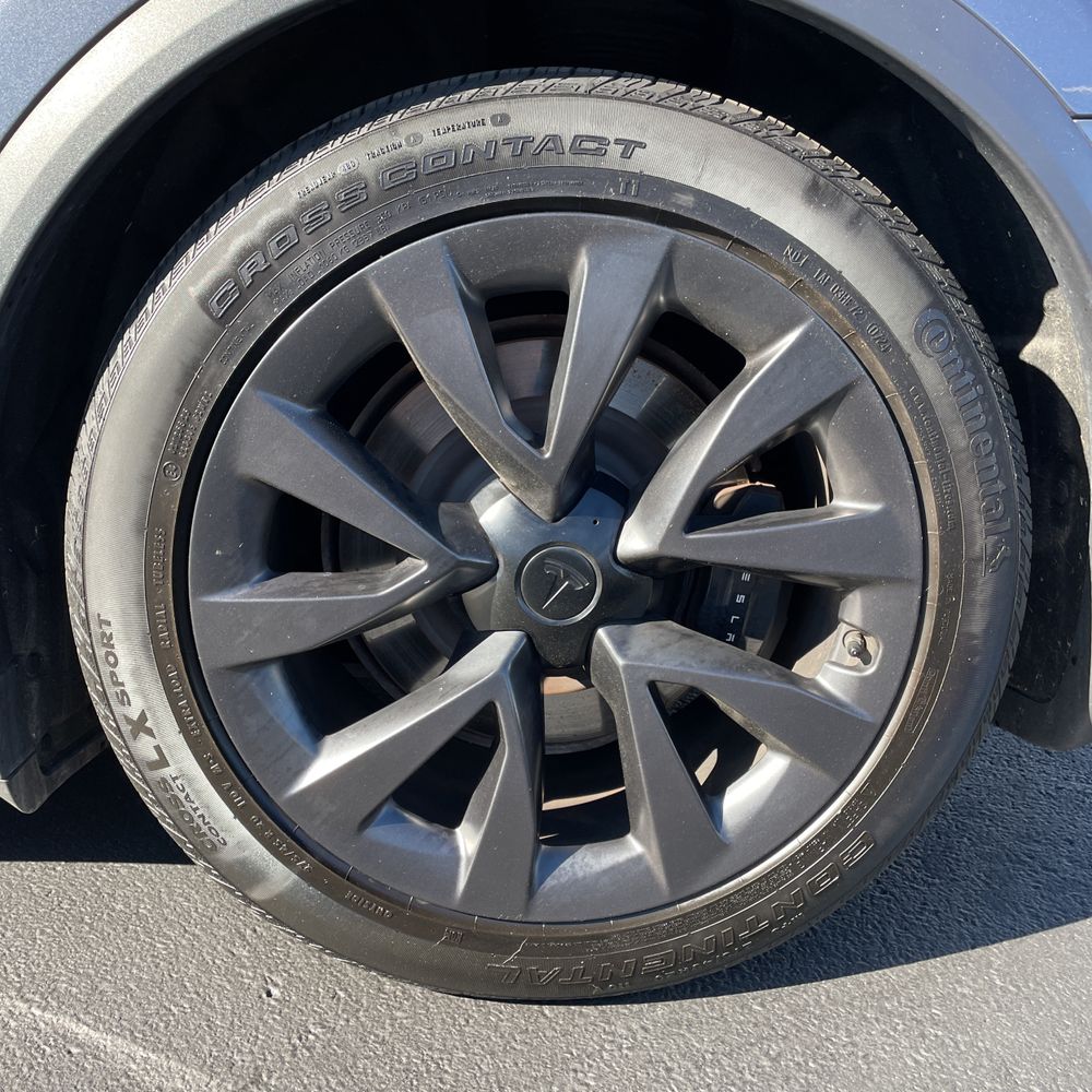 2023 Tesla Model X Long Range