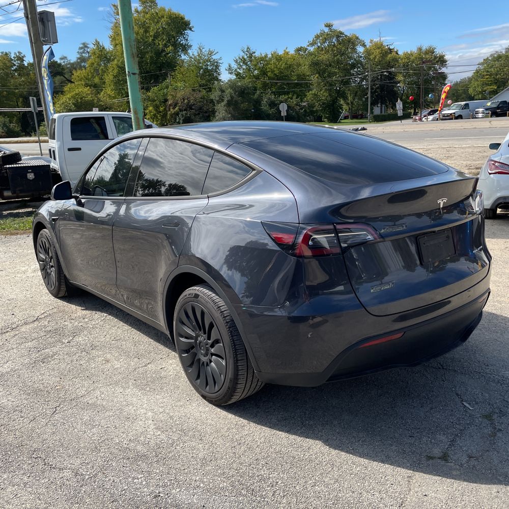2024 Tesla Model Y Long Range