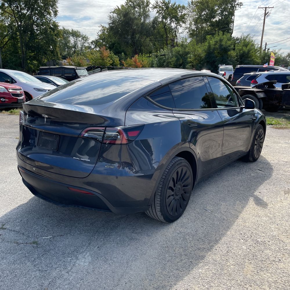 2024 Tesla Model Y Long Range