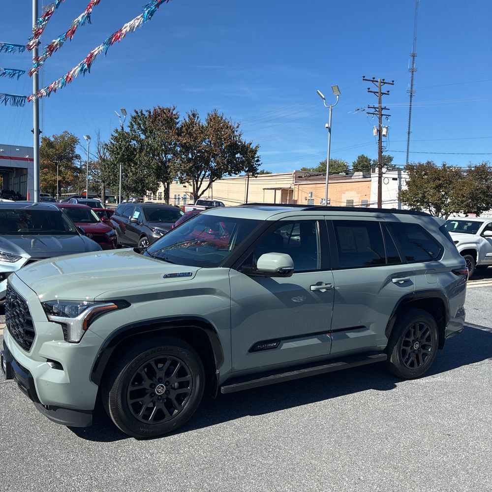 2024 Toyota Sequoia Platinum