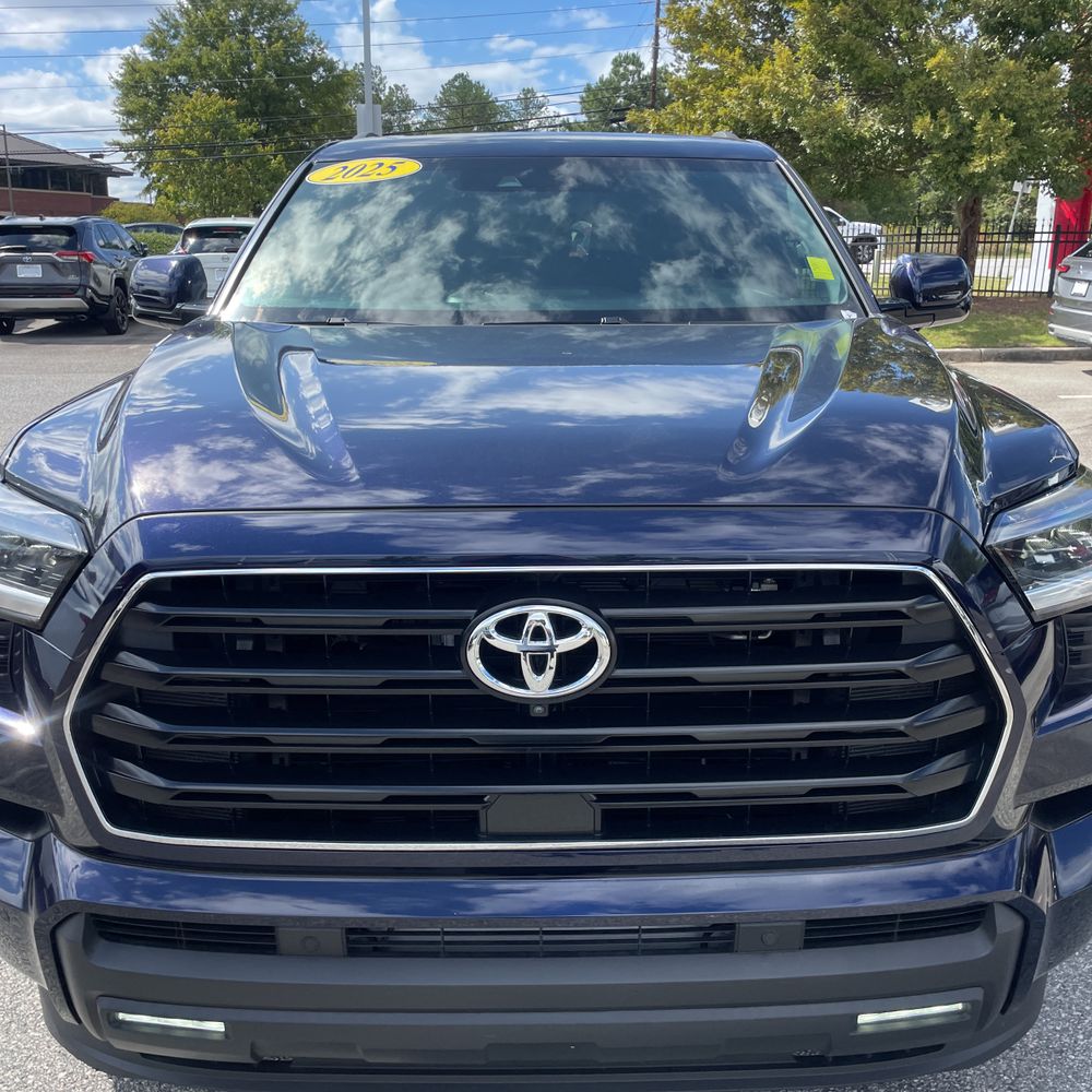 2025 Toyota Sequoia SR5