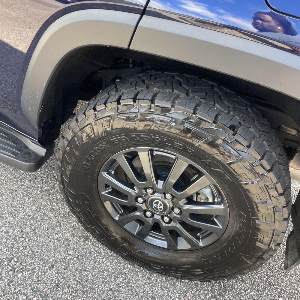 2025 Toyota Sequoia SR5