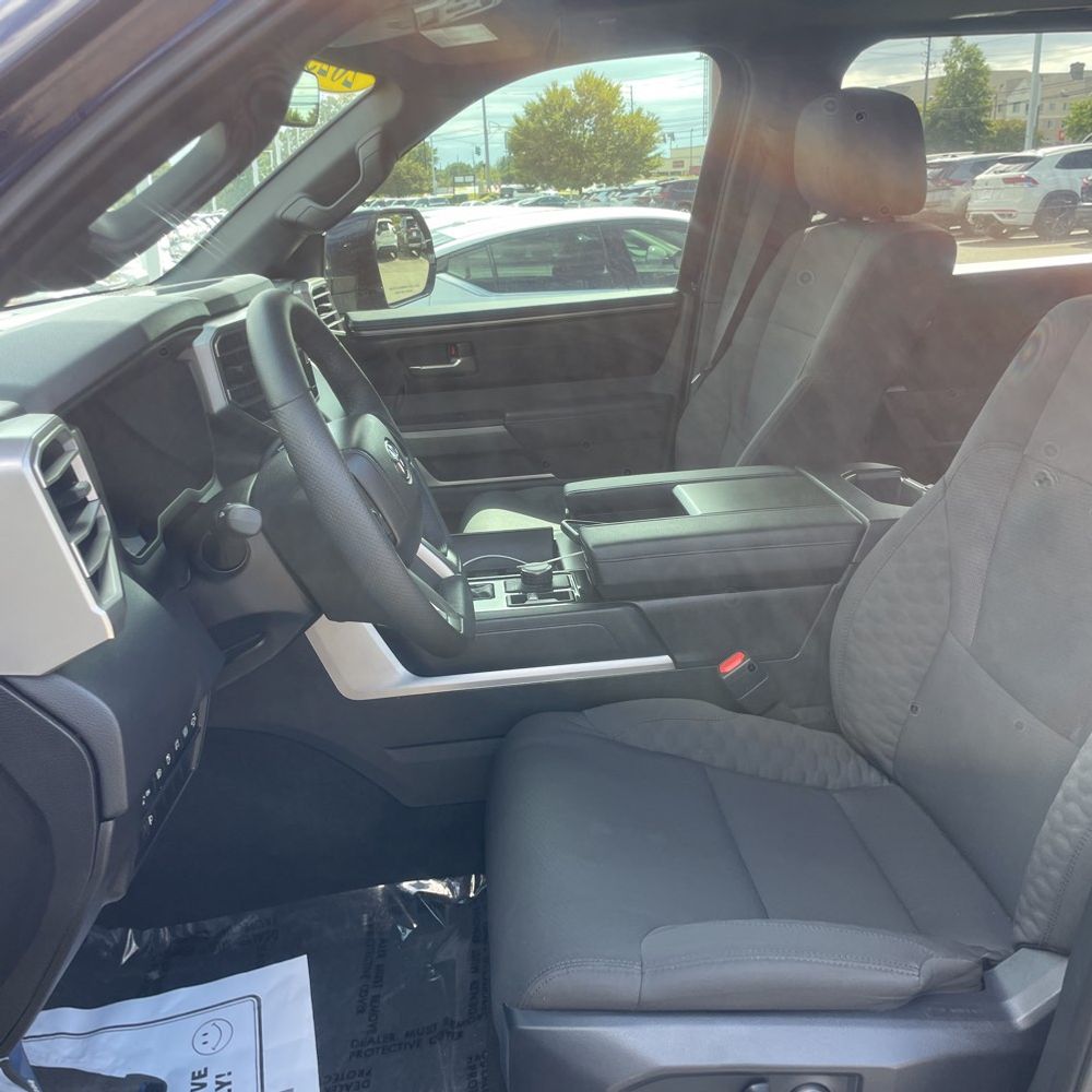 2025 Toyota Sequoia SR5
