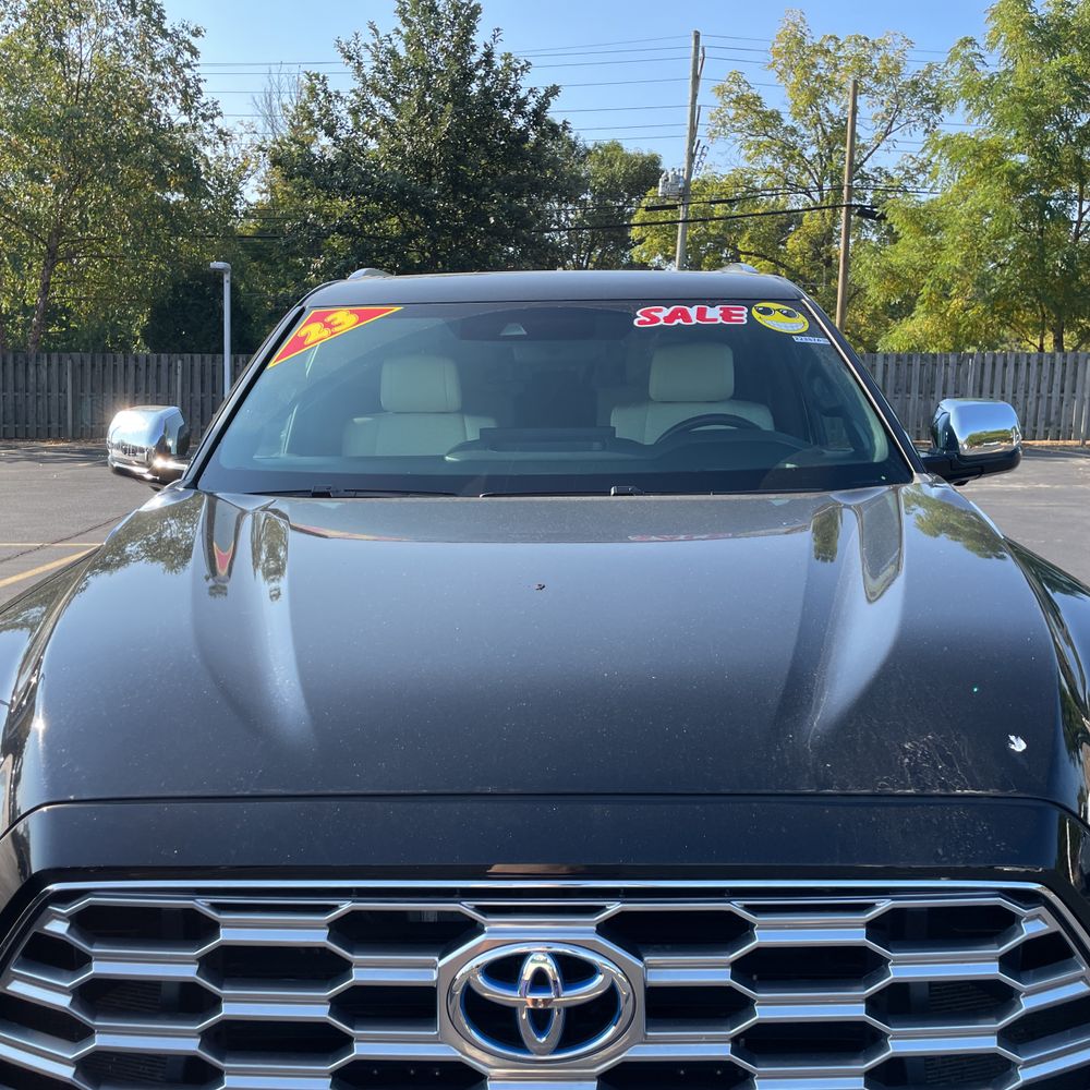 2023 Toyota Sequoia Capstone