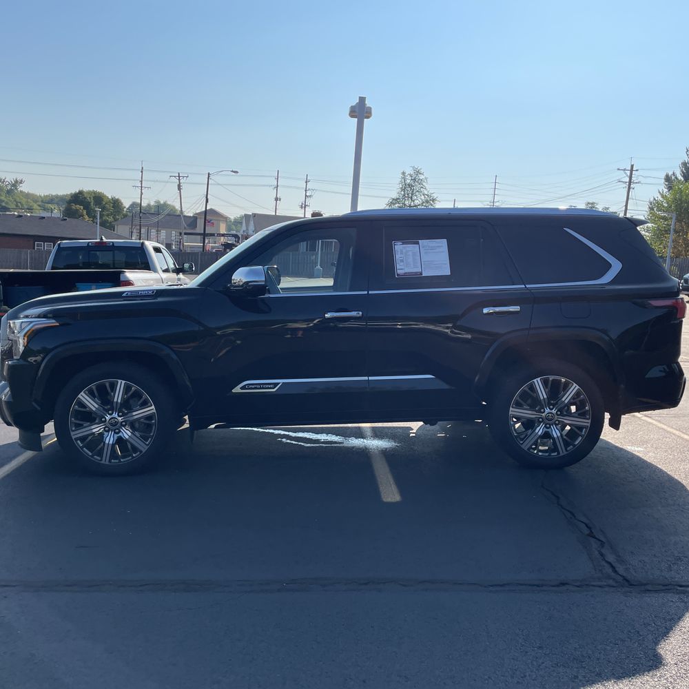 2023 Toyota Sequoia Capstone