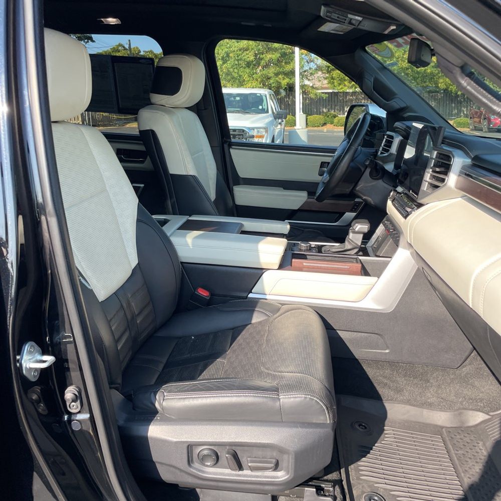 2023 Toyota Sequoia Capstone