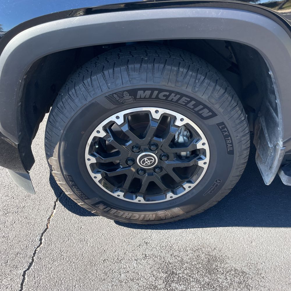 2023 Toyota Sequoia SR5