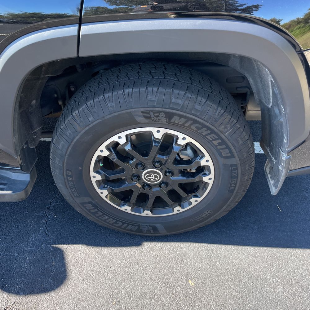 2023 Toyota Sequoia SR5