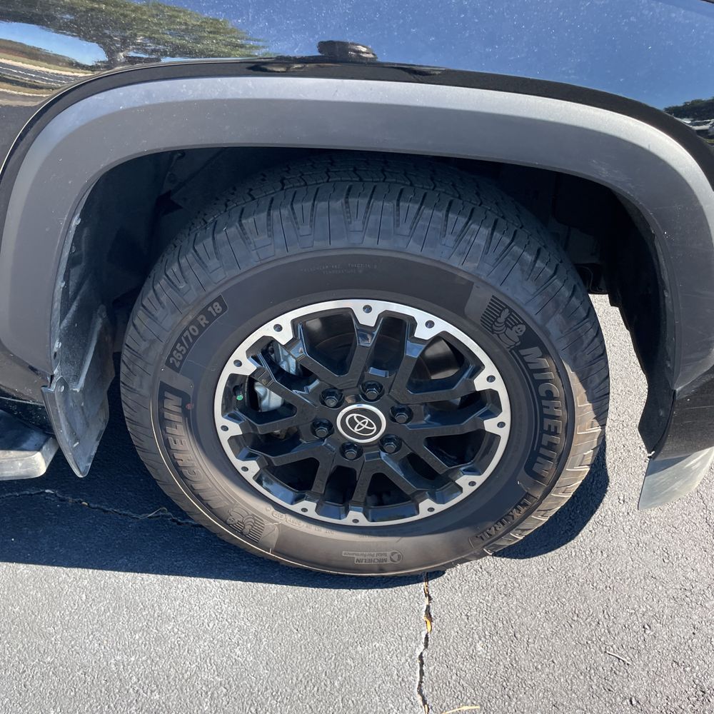 2023 Toyota Sequoia SR5