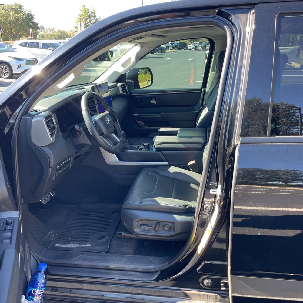 2023 Toyota Sequoia SR5