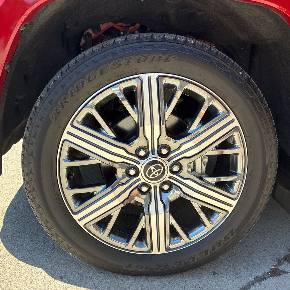 2024 Toyota Sequoia Capstone